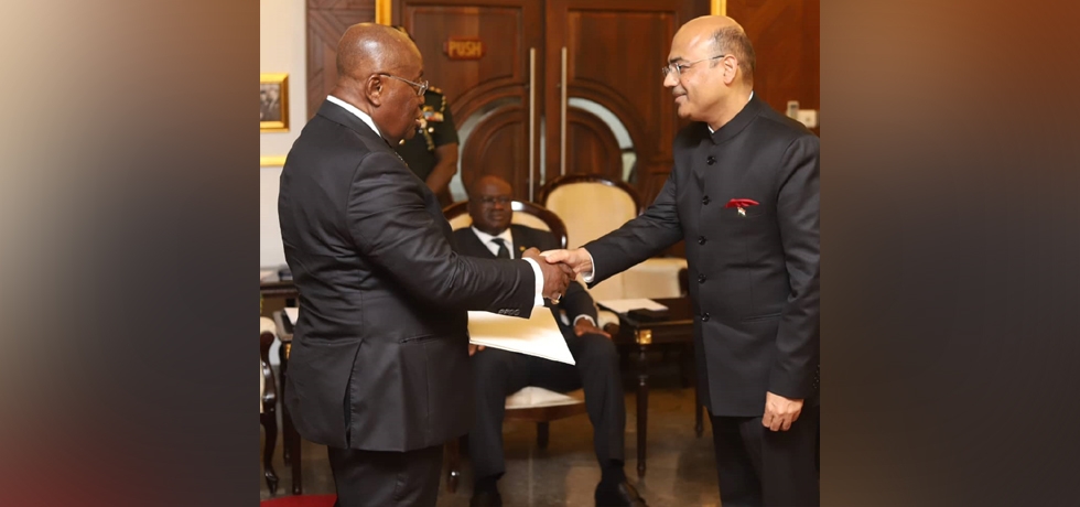 High Commissioner Manish Gupta presents his credentials to President of Ghana